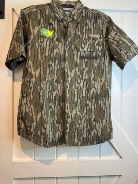 Columbia Men's Short Sleeve Camo Button-Down Shirt - Olive Green